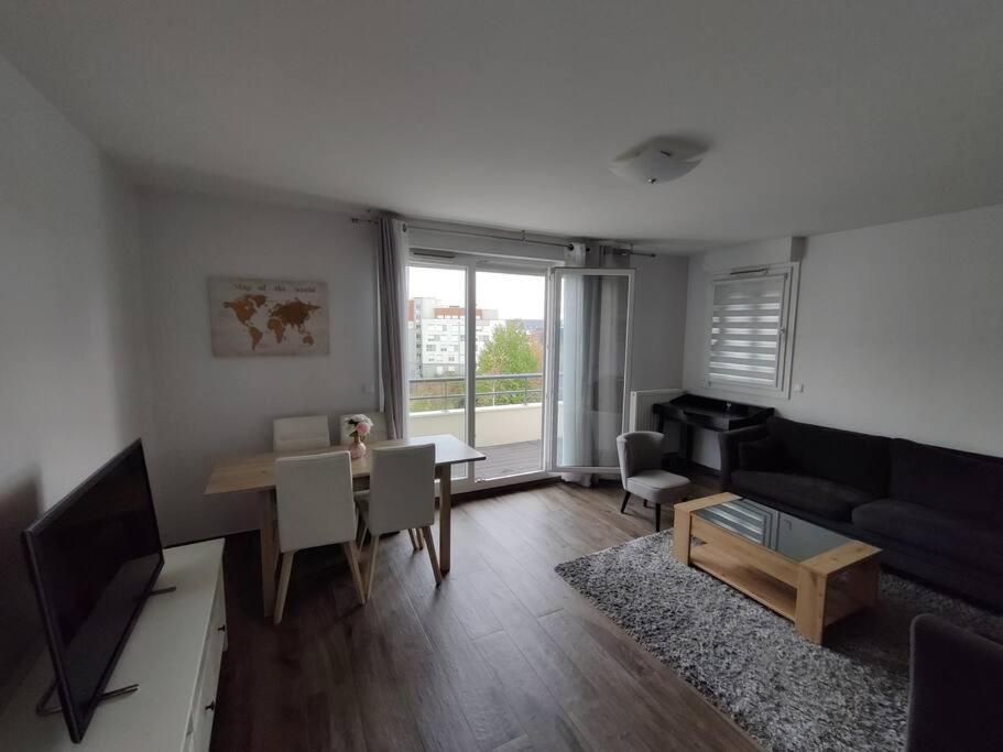 App 5 Pers, Parking, 3Mn Rer A, 40 Mn Du Centre De Paris, Cergy Le Haut Exterior foto