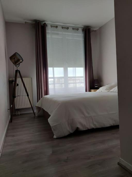 App 5 Pers, Parking, 3Mn Rer A, 40 Mn Du Centre De Paris, Cergy Le Haut Exterior foto